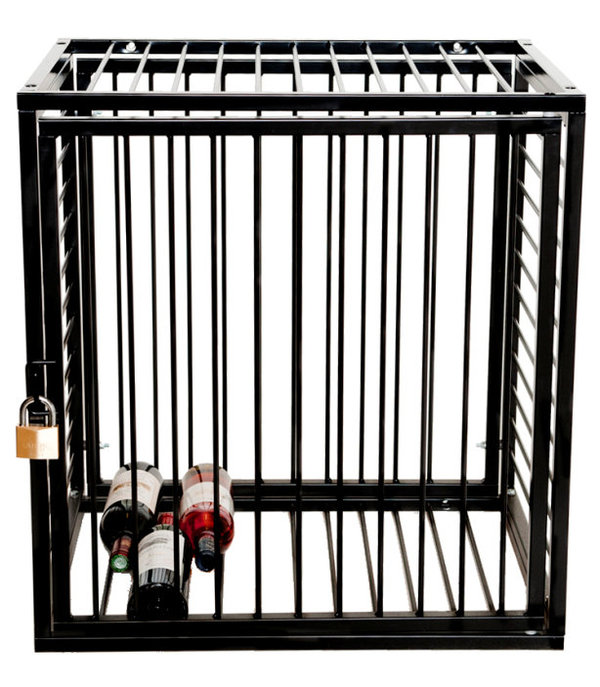 Wine Safe aafsluitbaar en stapelbaar wijnrek van zwart metaal / staal.